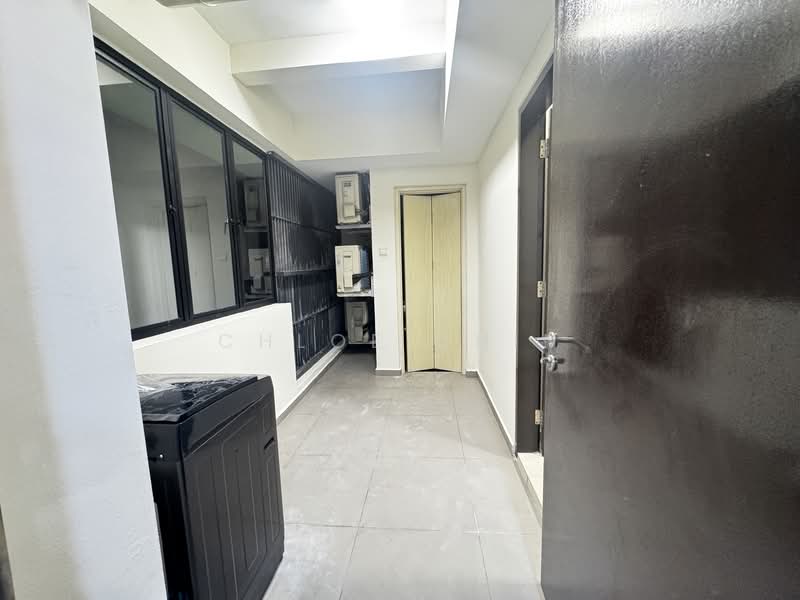 Apartment for Rent at Molek Pine 4 - Chloe Chin - Corridor / Utility Room - PropertyGuru.com.my