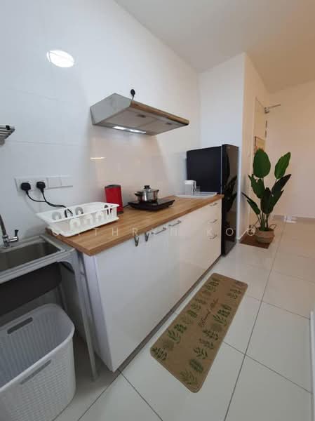 Service Residence for Rent at Kenwingston Skylofts - Cathryn Koo - Kitchen - PropertyGuru.com.my