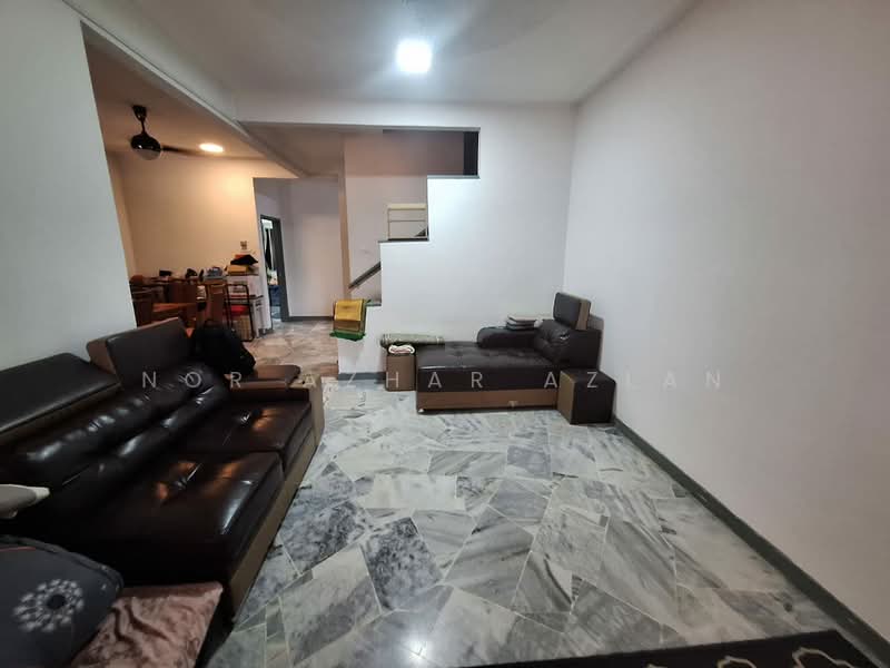 Usj 2 untuk Untuk Dijual - RM 870,000, Mac 2026 - Living Room - PropertyGuru.com.my