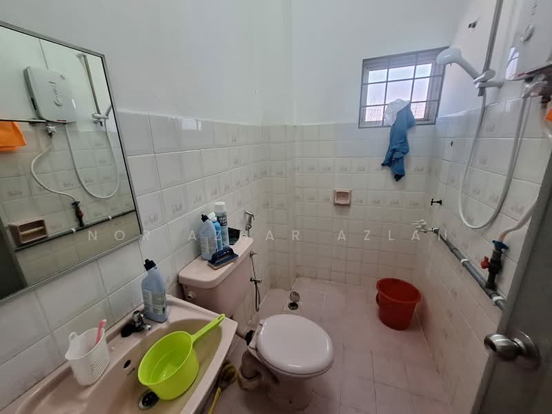 Usj 2 untuk Untuk Dijual - RM 870,000, Mac 2026 - Bathroom - PropertyGuru.com.my