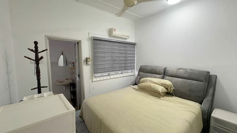 2-storey Terraced House for Sale in Bandar Sri Damansara (Selangor) - Kiing TW - Bedroom - PropertyGuru.com.my
