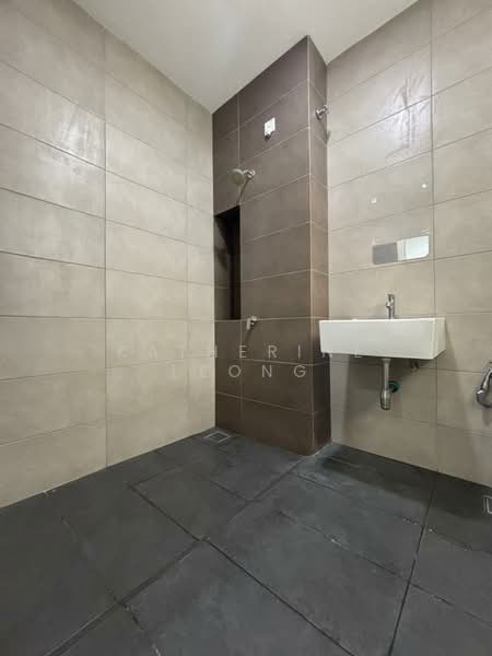 Garland Residence untuk Untuk Dijual - RM 650,000, Mac 2026 - Bathroom - PropertyGuru.com.my