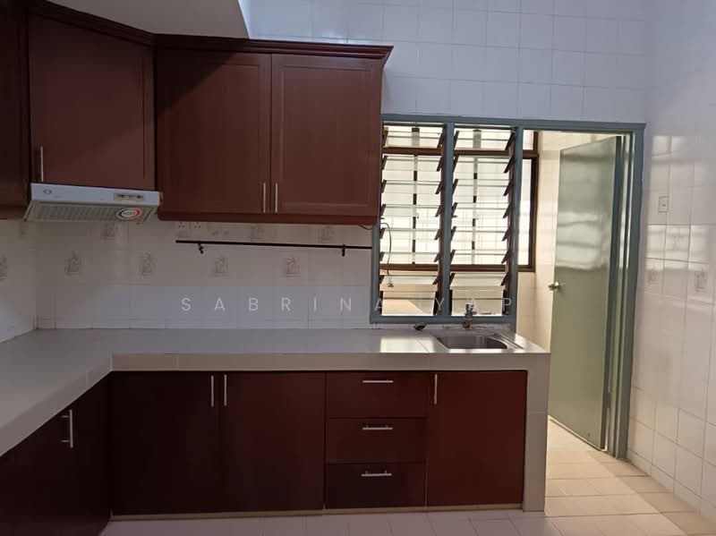 Apartment for Rent at Prima Saujana - Sabrina Yap - Kitchen - PropertyGuru.com.my