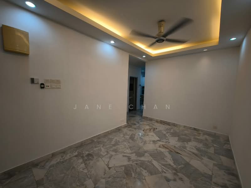 Bandar Sri Damansara untuk Untuk Disewa - RM 2,100 /bulan, Mac 2026 - Living Room - PropertyGuru.com.my