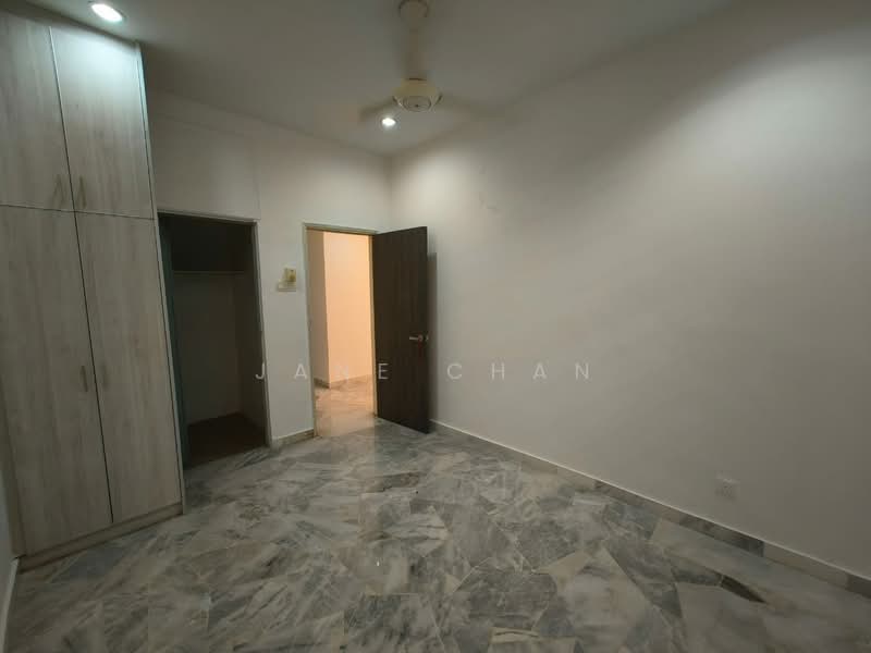 Bandar Sri Damansara untuk Untuk Disewa - RM 2,100 /bulan, Mac 2026 - Bedroom - PropertyGuru.com.my