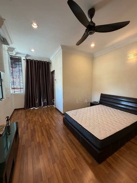 D'Residence untuk Untuk Disewa - RM 5,000 /bulan, Mac 2026 - Bedroom - PropertyGuru.com.my