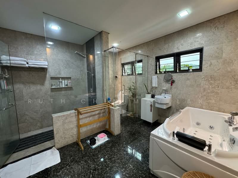 Bungalow for Sale in Bangsar (Kuala Lumpur) - Ruth Chin May Lan - Bathroom - PropertyGuru.com.my