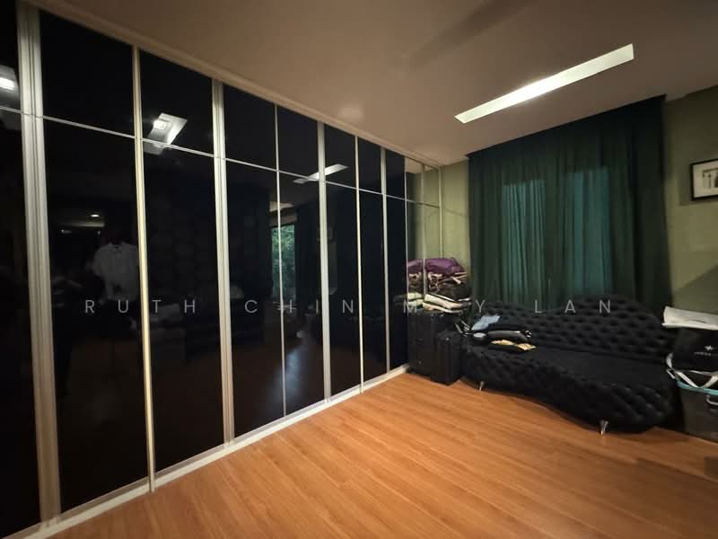 Bungalow for Sale in Bangsar (Kuala Lumpur) - Ruth Chin May Lan - Bedroom - PropertyGuru.com.my