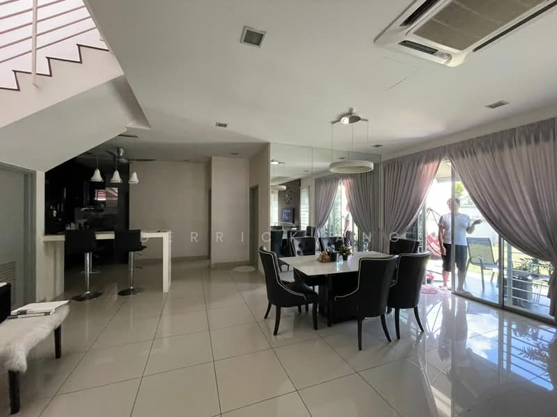 Semi-Detached House for Sale in Kota Emerald (Rawang) - Derrick Ang - Dining Room - PropertyGuru.com.my