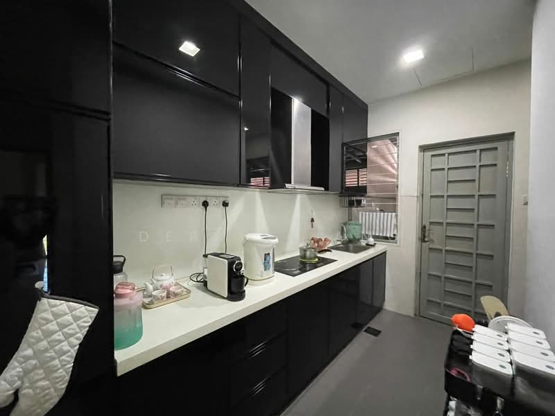 Semi-Detached House for Sale in Kota Emerald (Rawang) - Derrick Ang - Kitchen - PropertyGuru.com.my
