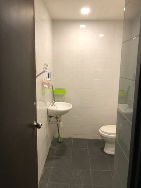 Service Residence for Rent at Service Residence @ Landmark Residence 2 - Ethan Lim - Bathroom - PropertyGuru.com.my