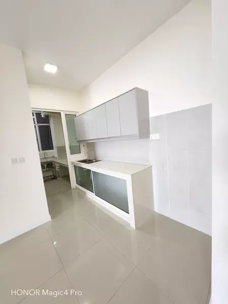 Condominium for Rent at Scenaria @ North Kiara Hills - Jessica Lim - Kitchen - PropertyGuru.com.my