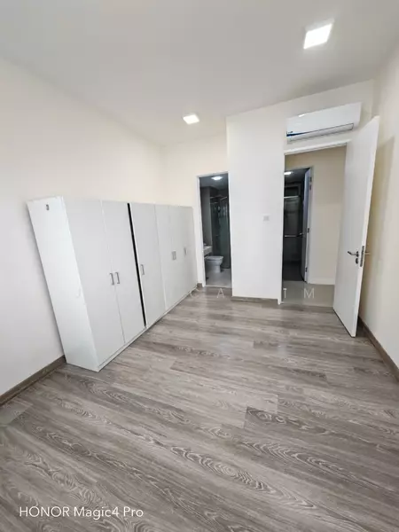 Condominium for Rent at Scenaria @ North Kiara Hills - Jessica Lim - Bathroom - PropertyGuru.com.my