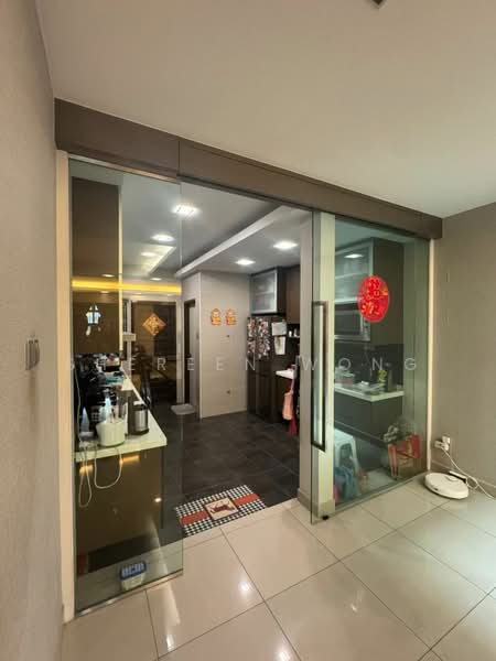 Taman Molek untuk Untuk Dijual - RM 1,250,000, Mac 2026 - Kitchen - PropertyGuru.com.my