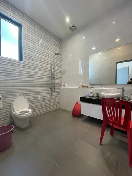 Bungalow for Sale in Seremban 2 (Negeri Sembilan) - Shane Tan - Bathroom - PropertyGuru.com.my
