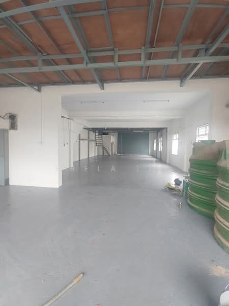 Factory for Rent in Taman Perindustrian Kota Puteri 1 (Masai) - Shela Lim - Interior - PropertyGuru.com.my