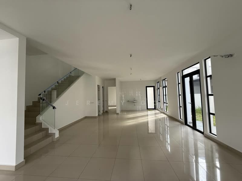 Setia Tropika untuk Untuk Dijual - RM 1,590,000, Mac 2026 - Living Room - PropertyGuru.com.my