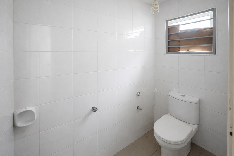 Condominium for Sale at Subang Parkhomes - Nazrin Ismail - Bathroom - PropertyGuru.com.my