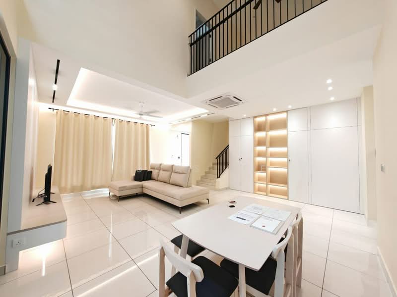 Cluster House for Sale in Taman Pelangi Indah (Ulu Tiram) - Lucas Lee - Living Room - PropertyGuru.com.my