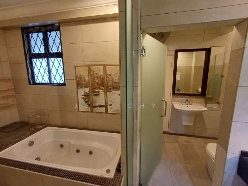 Maxwell Towers untuk Untuk Disewa - RM 5,200 /bulan, Mac 2026 - Bathroom - PropertyGuru.com.my