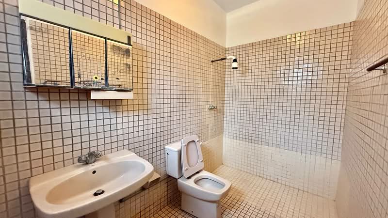 Terraced House for Sale in Taman TAR (Tun Abdul Razak) (Ampang) - Fauzi Abdullah - Bathroom - PropertyGuru.com.my