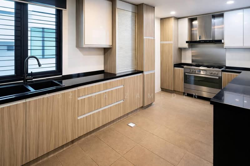 Bungalow House for Sale in Kota Damansara (Selangor) - Adzura Zamedin - PropertyGuru.com.my