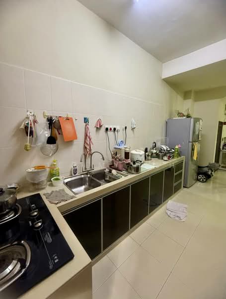 2-storey Terraced House for Sale in Bandar Dato Onn (Tebrau) - Jeremy Goh - Kitchen - PropertyGuru.com.my
