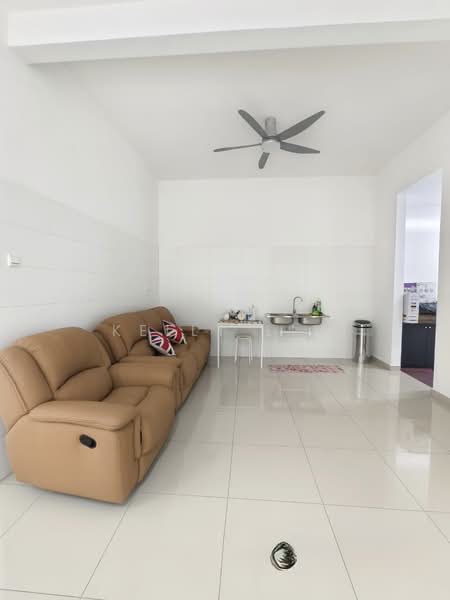 Semi-Detached House for Sale in Klang (Selangor) - Kelly Lim - Living Room - PropertyGuru.com.my