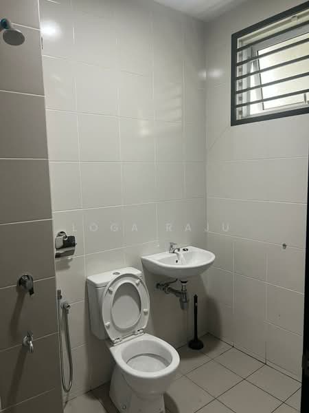 2-storey Terraced House for Rent in Bandar Bukit Raja (Klang) - Loga Raju - Bathroom - PropertyGuru.com.my