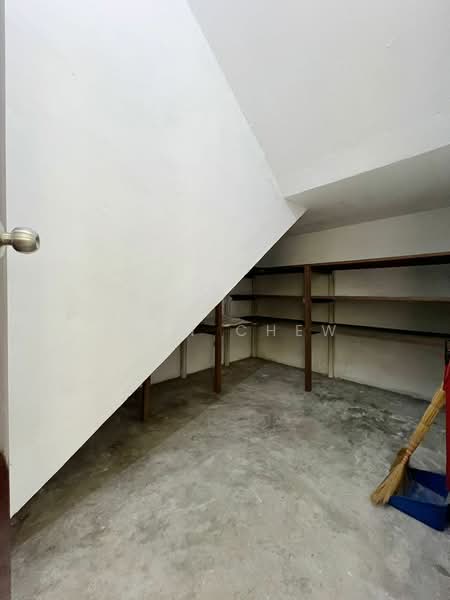 Semi-Detached House for Sale in Taman Iskandar (Johor Bahru) - Alan Chew - Basement - PropertyGuru.com.my