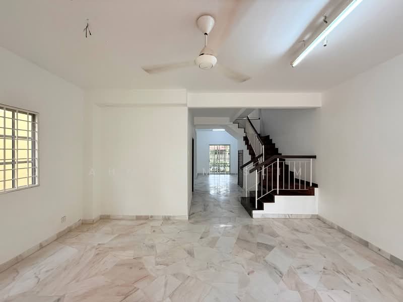 For Sale - Presint 9