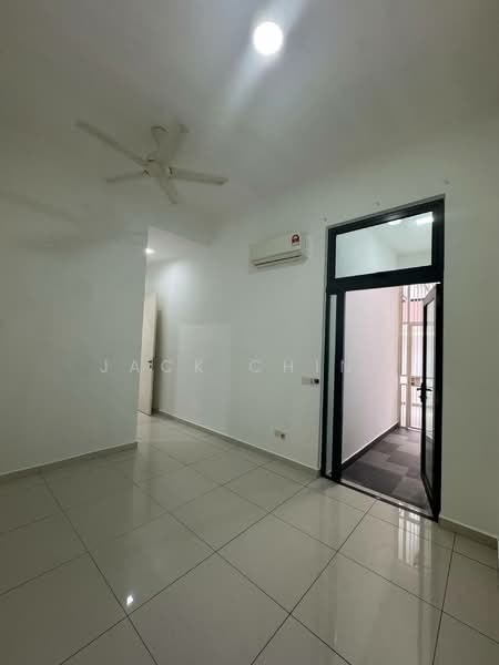 Cluster House for Sale in Eco Botanic (Iskandar Puteri (Nusajaya)) - Jack Ching - Living Room - PropertyGuru.com.my