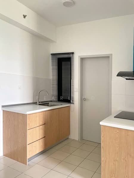 Service Residence for Rent at The Amber Residence @ TwentyFive.7 - Pearl Ho - Kitchen - PropertyGuru.com.my