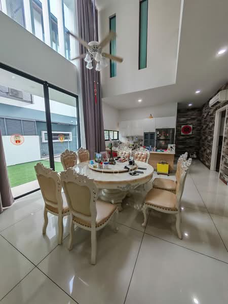 Senibong Cove - Isola Grandeur untuk Untuk Dijual - RM 4,500,000, Mac 2026 - Dining Room - PropertyGuru.com.my