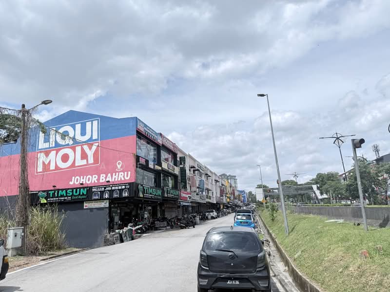 Untuk Dijual - Larkin