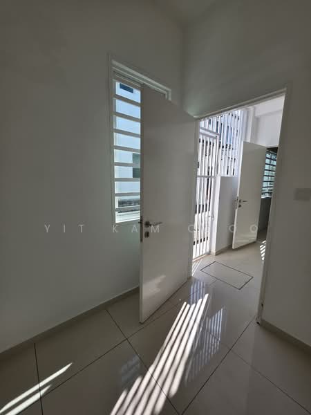 Terraced House for Sale in Bandar Sri Sendayan (Negeri Sembilan) - Angie Choo - Backyard  - PropertyGuru.com.my