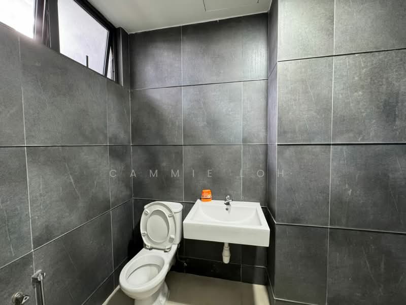 Menara UOA Bangsar untuk Untuk Disewa - RM 7,999 /bulan, Mac 2026 - Bathroom - PropertyGuru.com.my