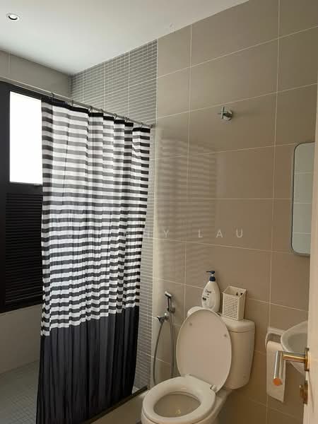 Terraced House for Sale in Bandar Kinrara Seksyen 1 (Bandar Kinrara) - Stephy Lau - Bathroom - PropertyGuru.com.my