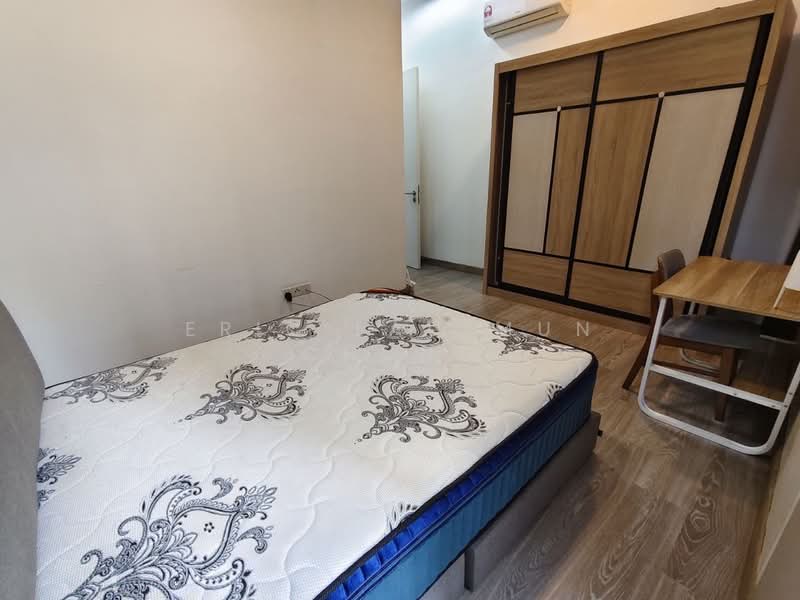 Service Residence for Sale at South View - Eric Lau Mun Chung - Bedroom - PropertyGuru.com.my
