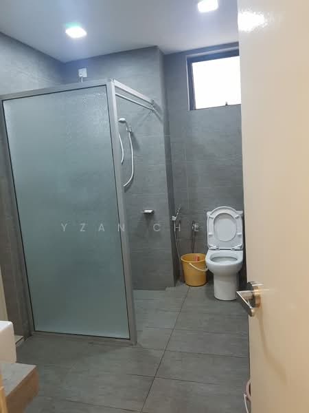 Woodsbury Suites untuk Untuk Disewa - RM 1,700 /bulan, Mac 2026 - Bathroom - PropertyGuru.com.my
