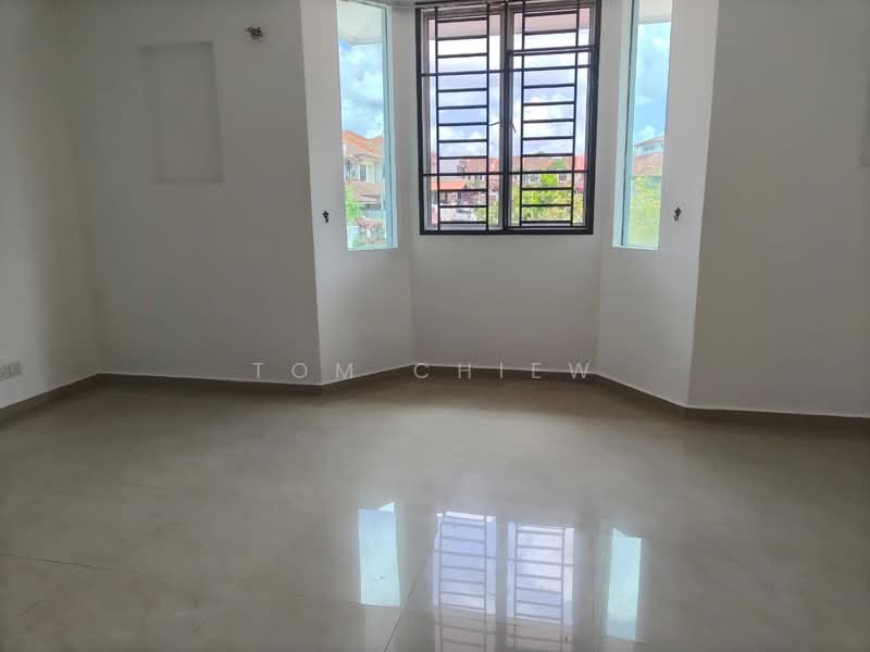 Taman Ehsan Jaya untuk Untuk Dijual - RM 728,000, Mac 2026 - Interior - PropertyGuru.com.my