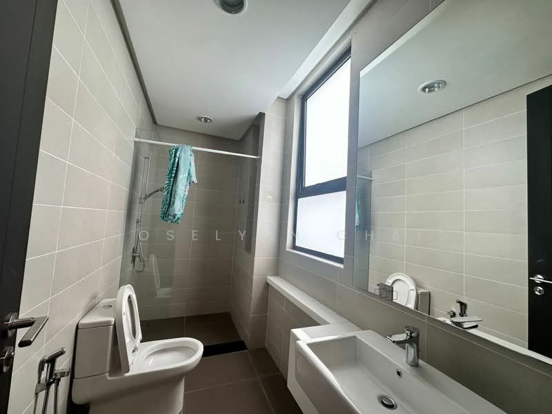 For Rent - Avira Medini Iskandar