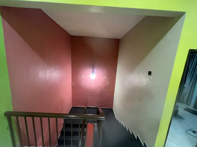 2-storey Terraced House for Sale in Taman Tampoi Indah (Tampoi) - Ruby Tan - Interior - PropertyGuru.com.my