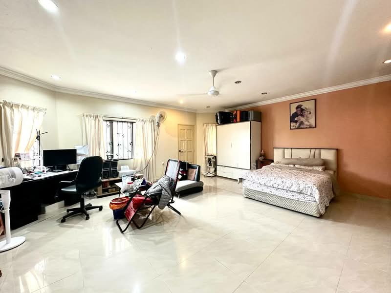 2-storey Terraced House for Sale in Bandar Tun Hussein Onn (Cheras) - Ali Idris - Bedroom - PropertyGuru.com.my