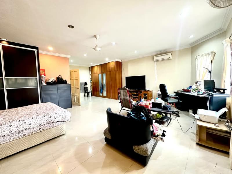 2-storey Terraced House for Sale in Bandar Tun Hussein Onn (Cheras) - Ali Idris - Bedroom - PropertyGuru.com.my