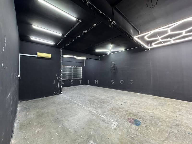 Ground floor shop Taman Gaya untuk Untuk Disewa - RM 3,000 /bulan, Mac 2026 - Interior - PropertyGuru.com.my