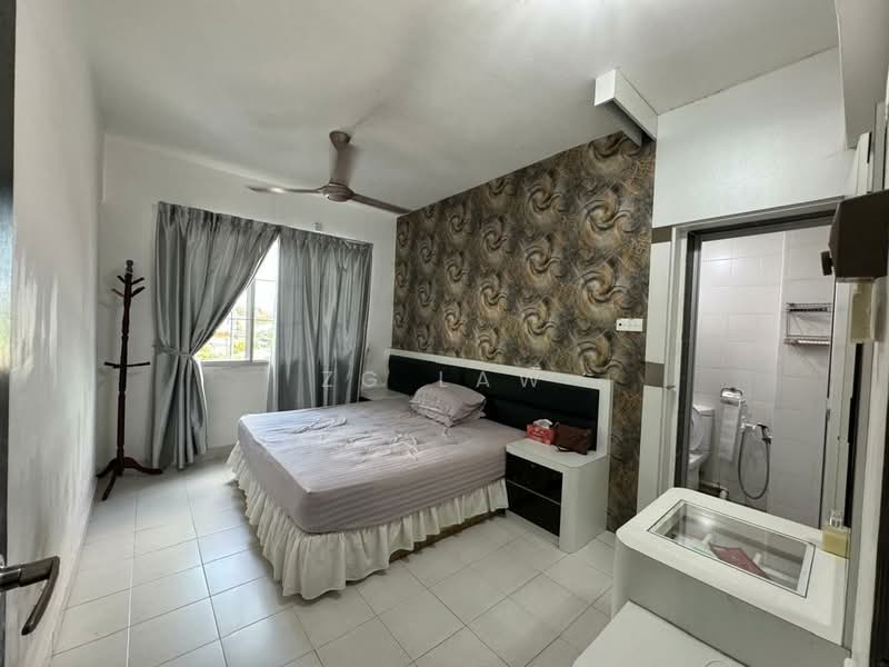 Condominium for Sale at Hillview Loft - ZG Law - Bedroom - PropertyGuru.com.my
