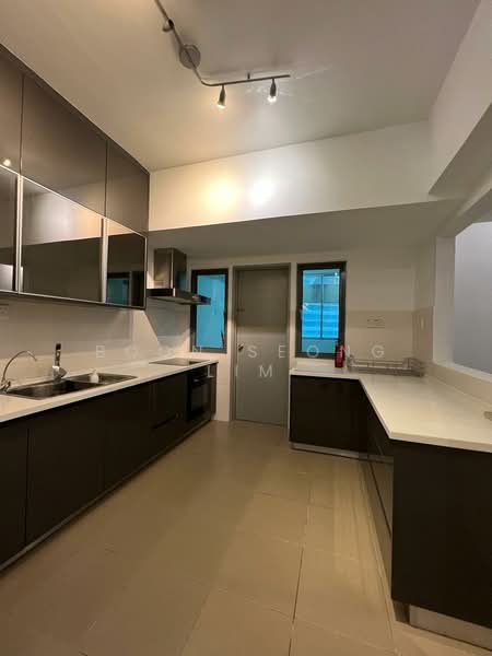 D'Alamanda untuk Untuk Disewa - RM 2,500 /bulan, Mac 2026 - Kitchen - PropertyGuru.com.my