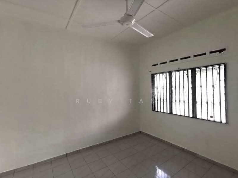 1-storey Terraced House for Sale in Taman Ungku Tun Aminah (Skudai) - Ruby Tan - Interior - PropertyGuru.com.my