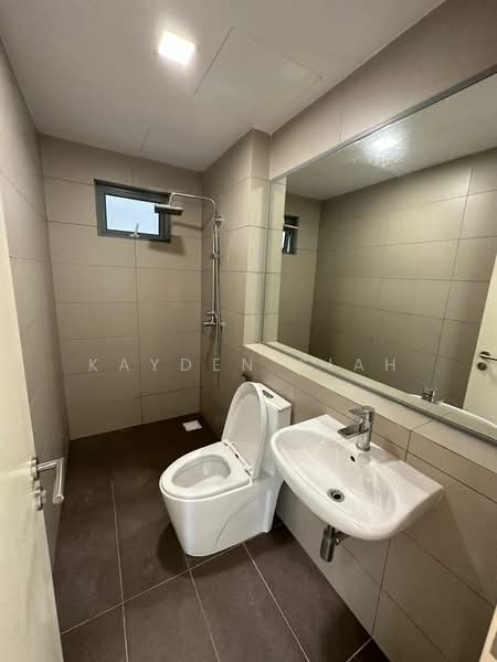 Condominium for Rent at Lakefront Residence - Kayden Siah - Bathroom - PropertyGuru.com.my